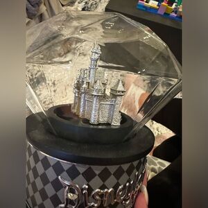 Disneyland globe (diamond celebration globe)